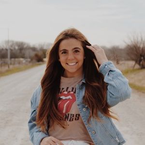 Meet your Posher, Marina